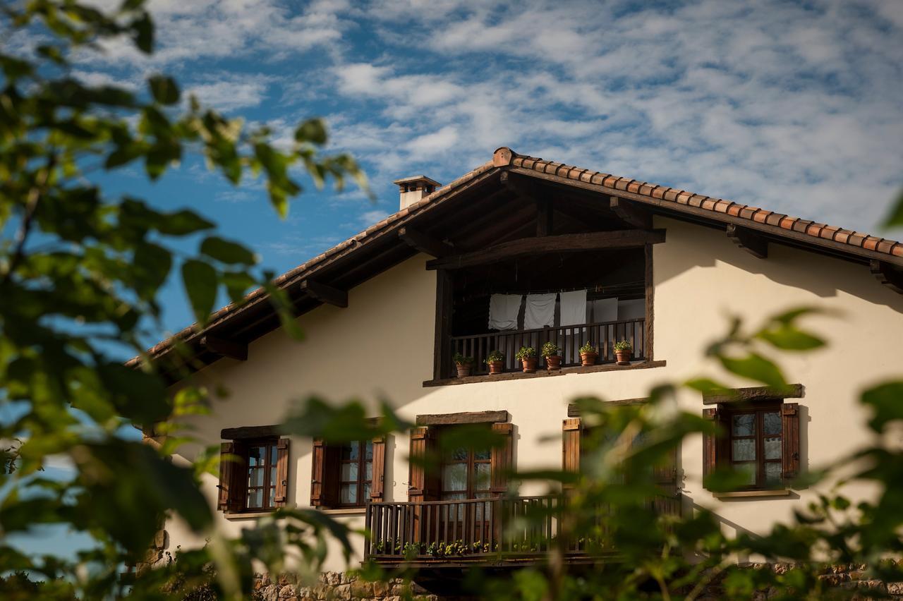 Гостевой дом Casa Peluaga Ойярсун Экстерьер фото